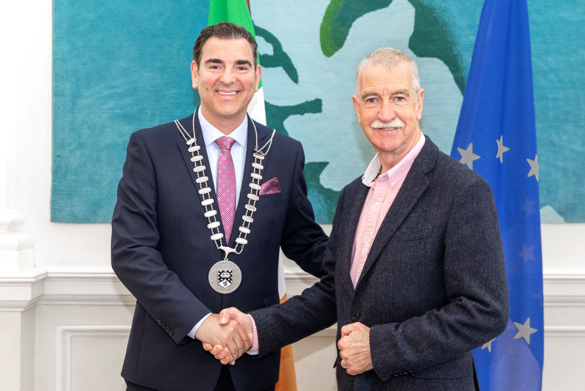  Mayor Cllr Tom MacSharry & Outgoing Mayor 